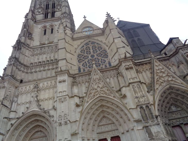 Meaux Cat St Etienne nord tower may23