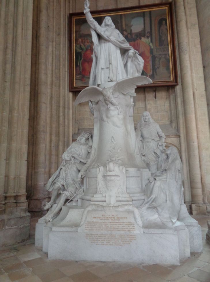 Meaux Cat St Etienne tomb bishop Bossuet eagle of Meaux may23