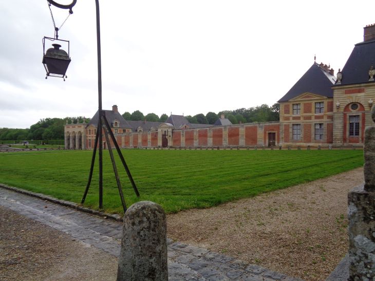 Vaux le Vicomte carriage museum stables may23