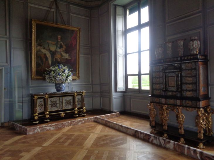 Vaux le Vicomte castle cabinet du roi 1 may23