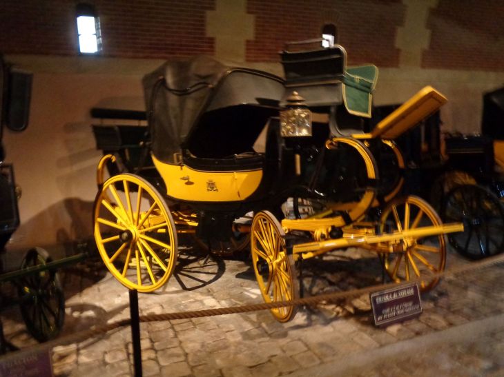 Vaux le Vicomte castle carriage museum double o 4 horses side may23