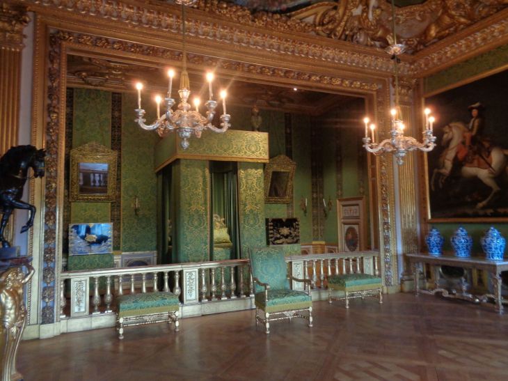 Vaux le Vicomte castle chambre du roi may23