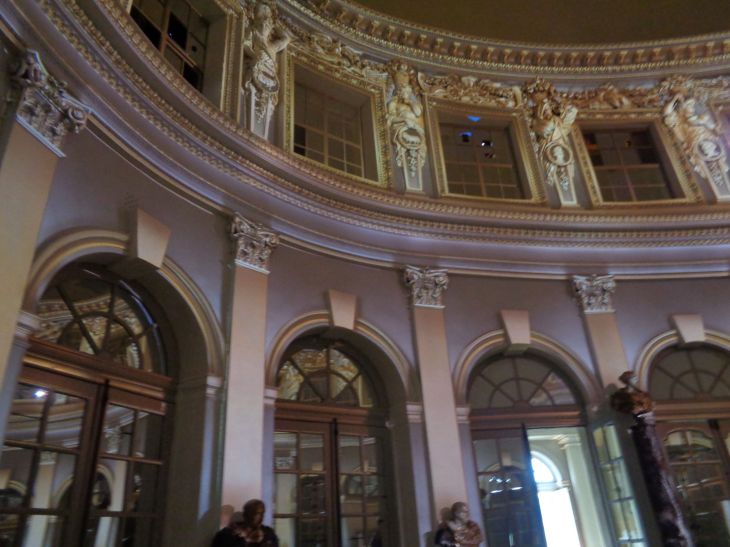 Vaux le Vicomte castle grand salon side may23