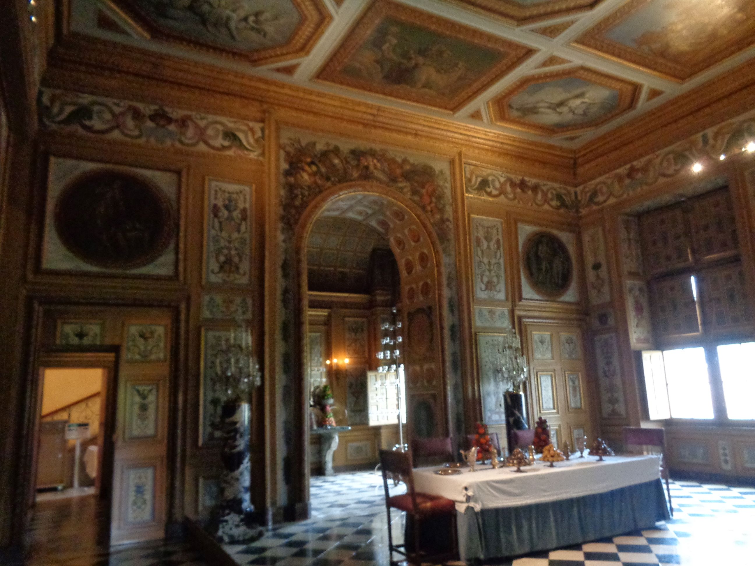 Vaux le Vicomte castle salle à manger may23