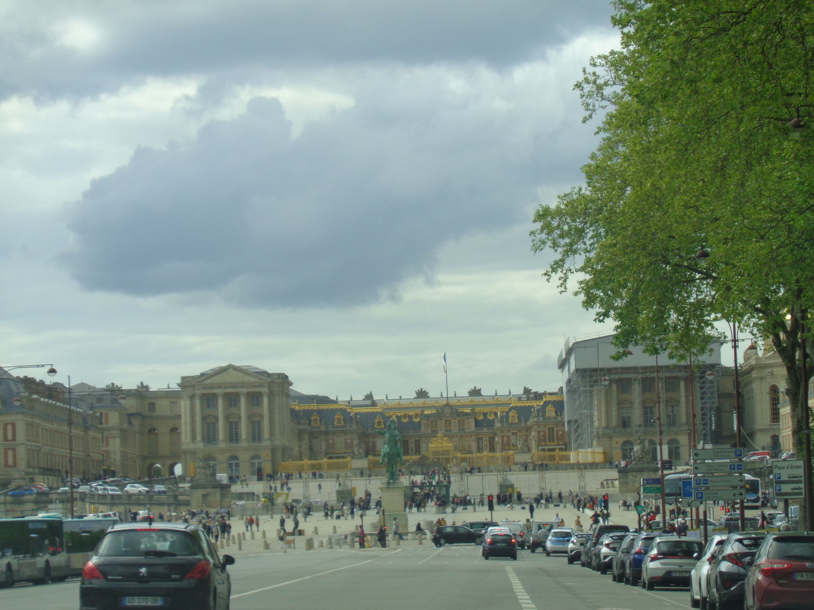 Versailles avenue de Paris to palace may23