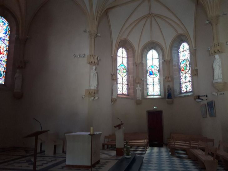 Arradon Centre Spirituel de Penboc'h chapel St Joseph altar jun23