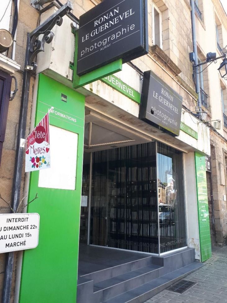 Auray Ronan photo studio pl de la republique photo phox jun23