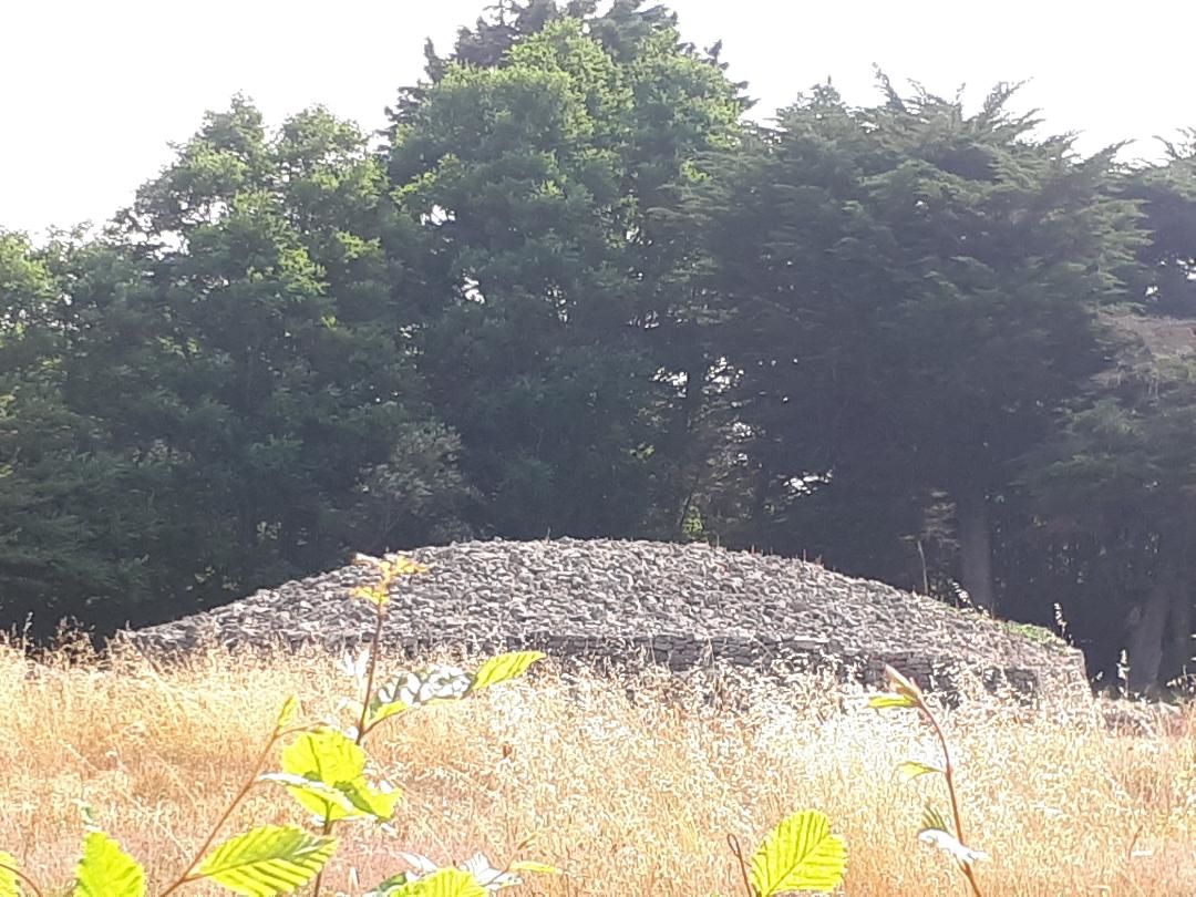 Locmariaquer megaliths dolmen1 jun23