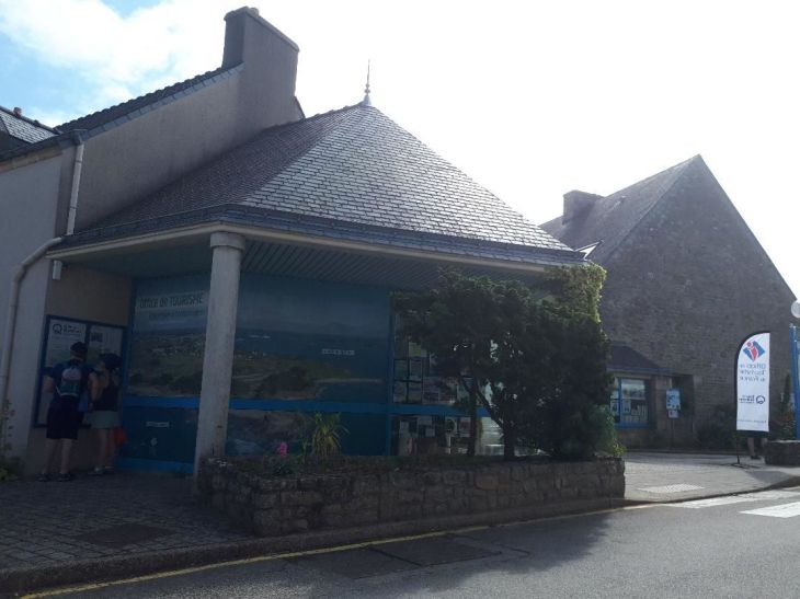 Locmariaquer tourist office cv jun23