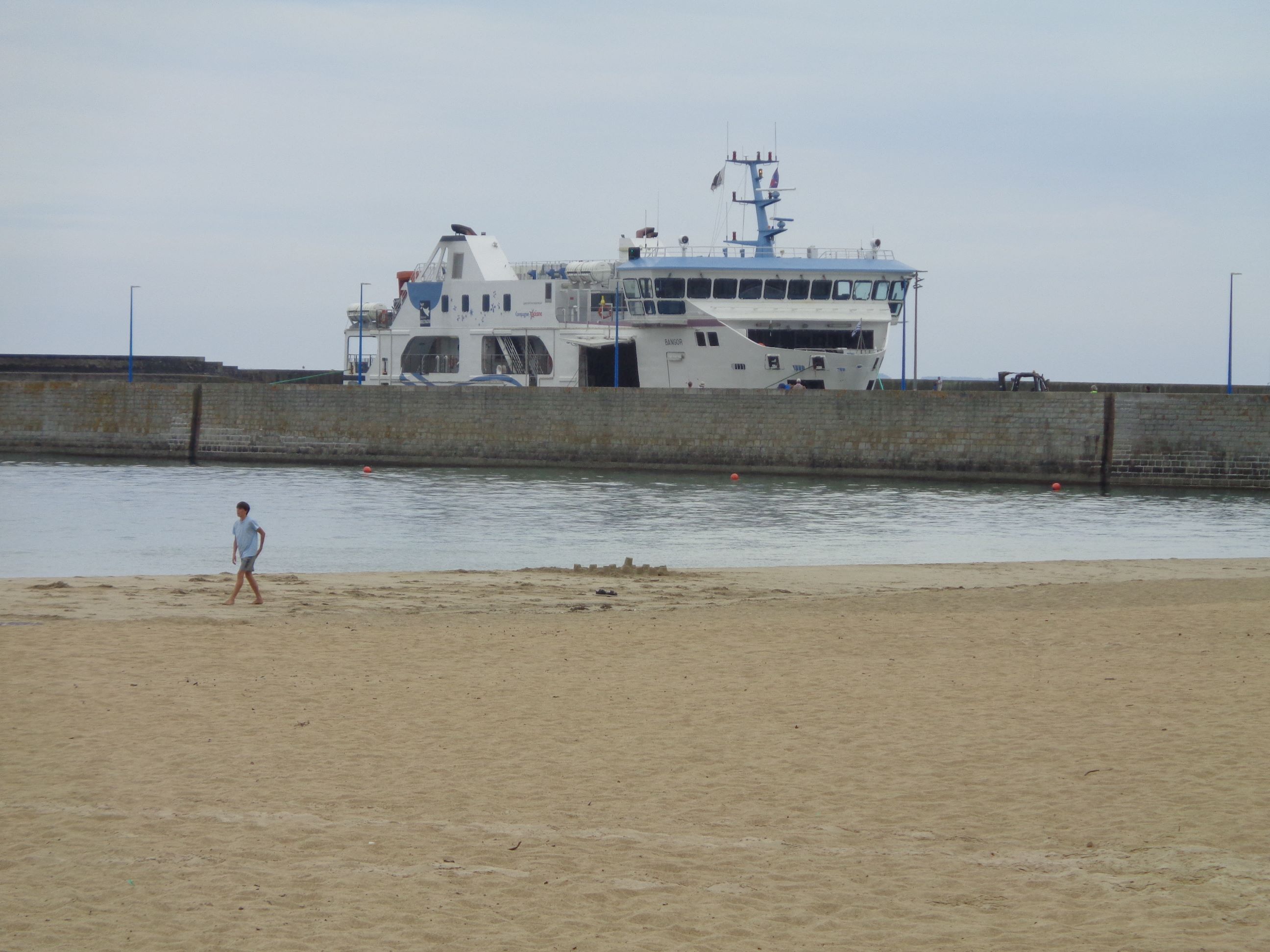 Quiberon gare maritime ferry boat closeup jun23