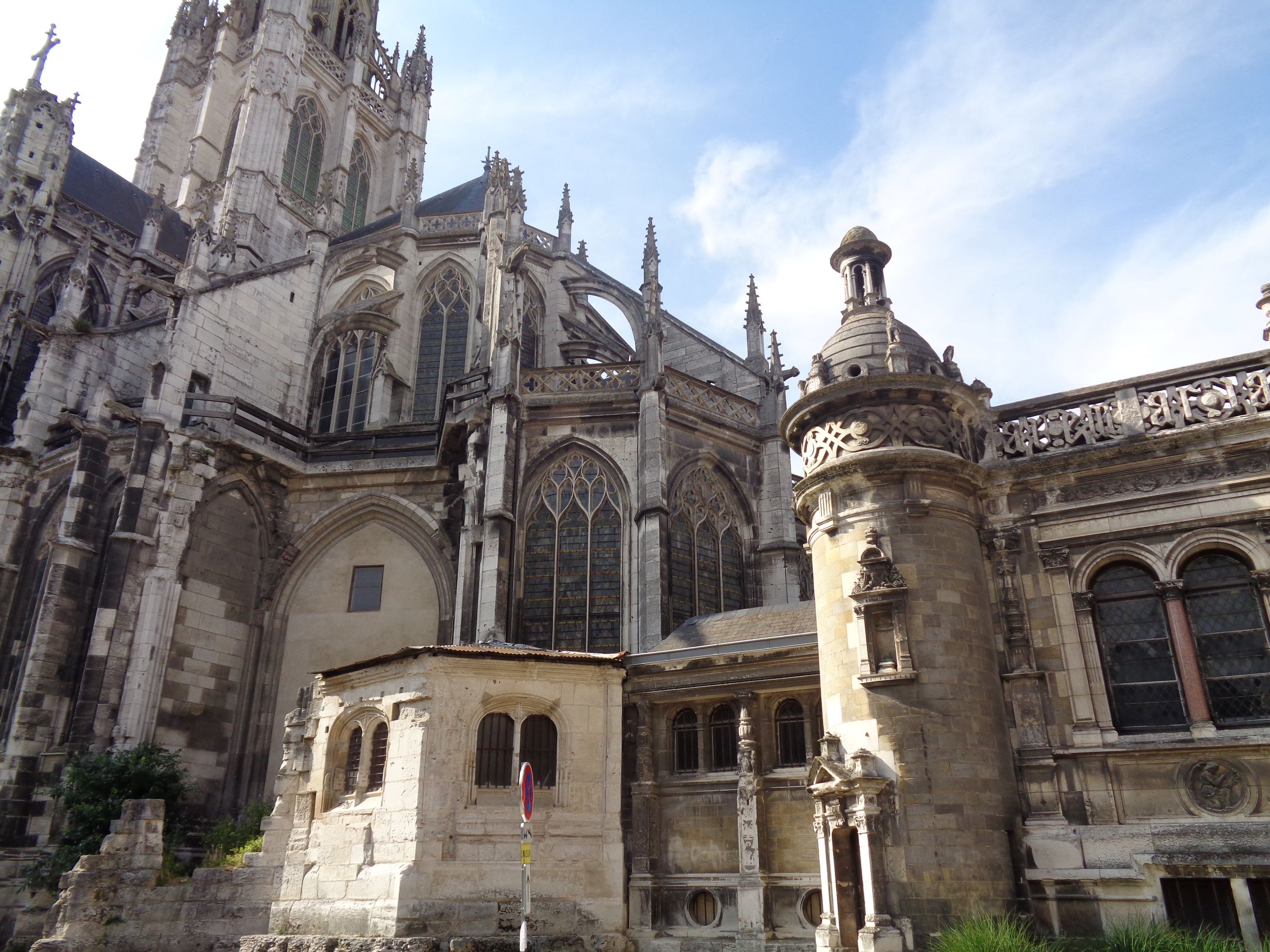 Rouen Ch Saint Maclou back side jun23