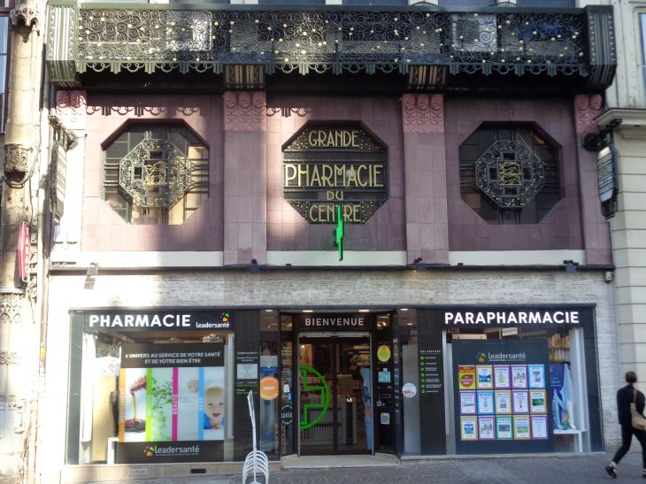 Rouen grande pharmacie du centre pl du vieux marche jun23