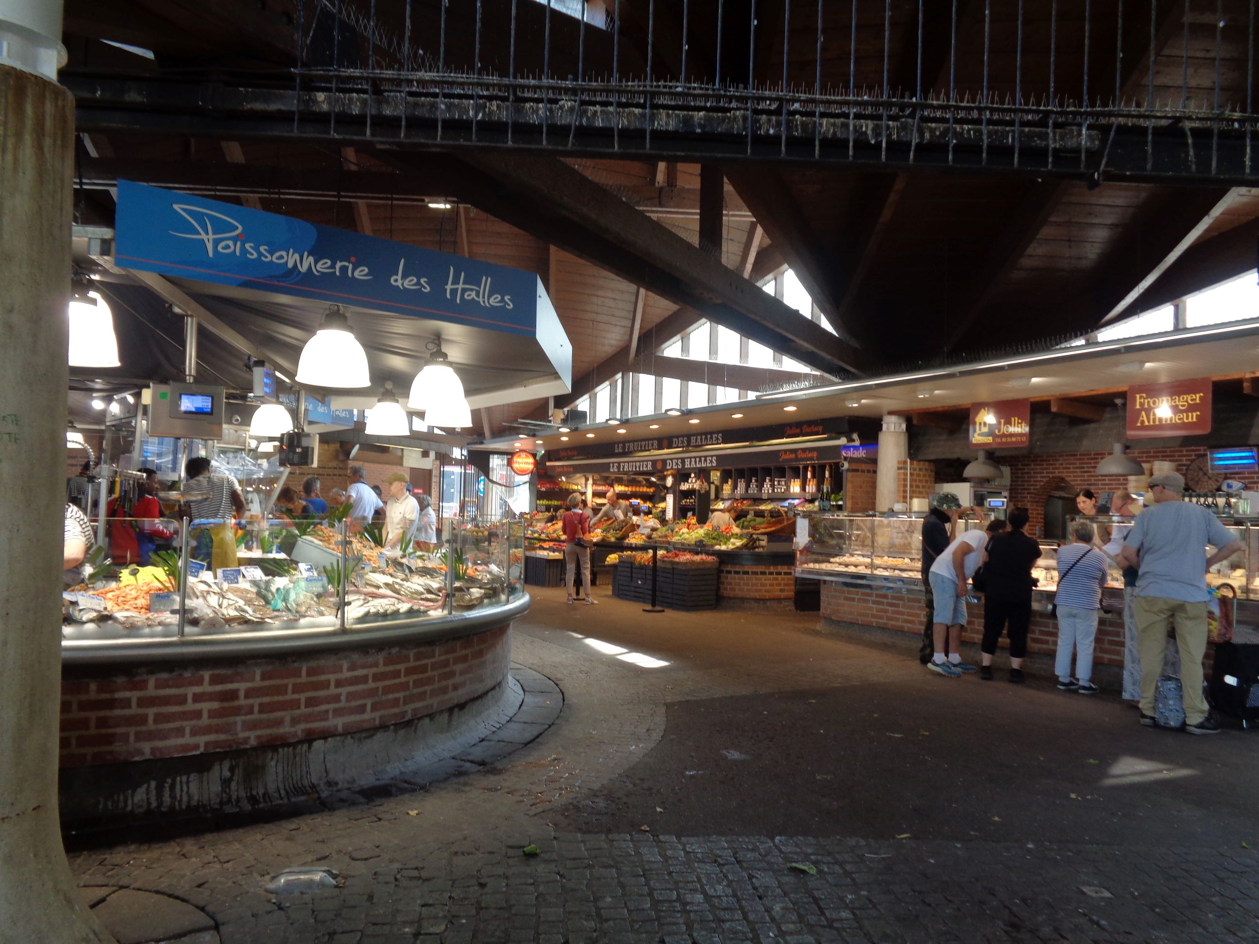 Rouen marche de la place du vieux marche stands inside jun23