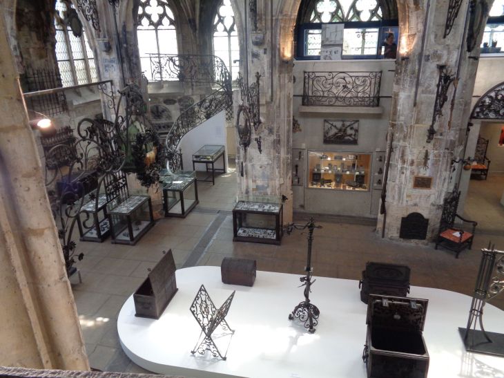 Rouen musee le Secq des Tournelles back wrough iron grills jun23