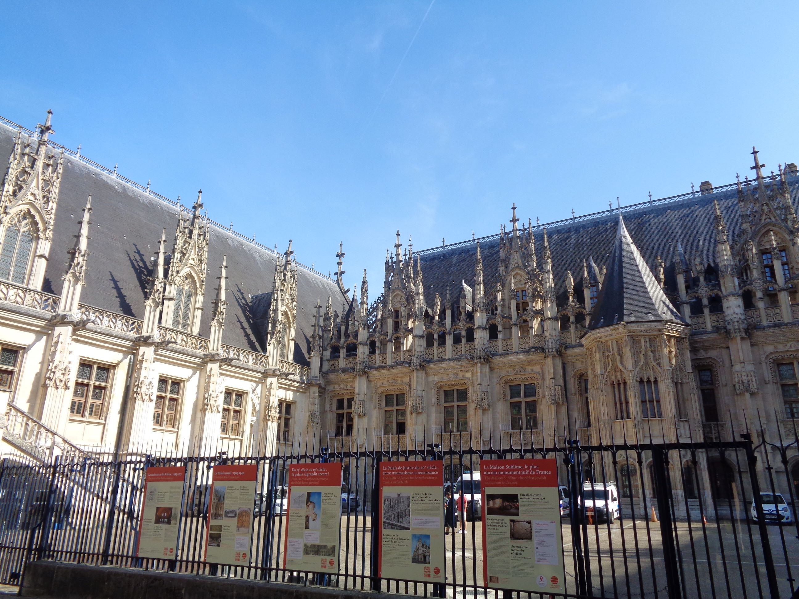 Rouen parlement of Normandie front closeup jun23