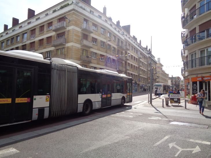 Rouen rue de la Republique bus network jun23