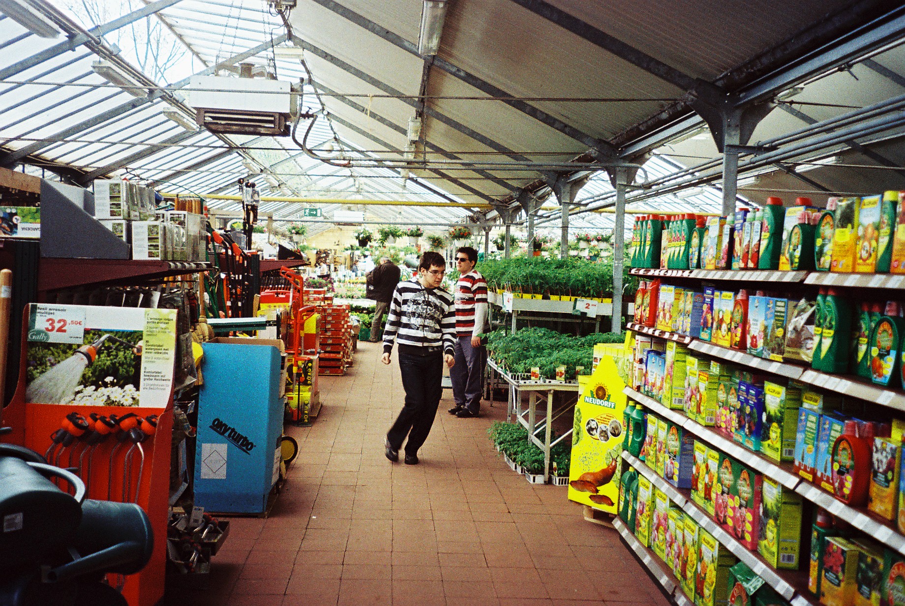 St Cyr l'ecole ferme de gally inside boys jan11