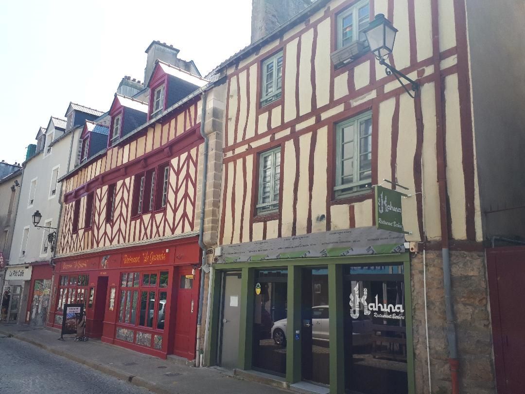 Vannes maison colombard le gavroche resto rue de la fontaine jun23