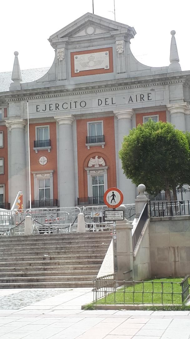 Madrid Calle de la Princesa edif ejercito del aire front jul23