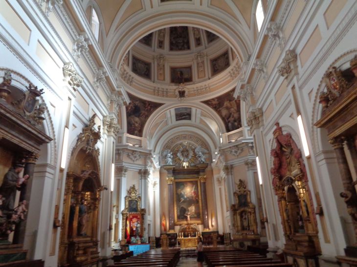 Madrid ch Catedral Castrense nave to altar jul23