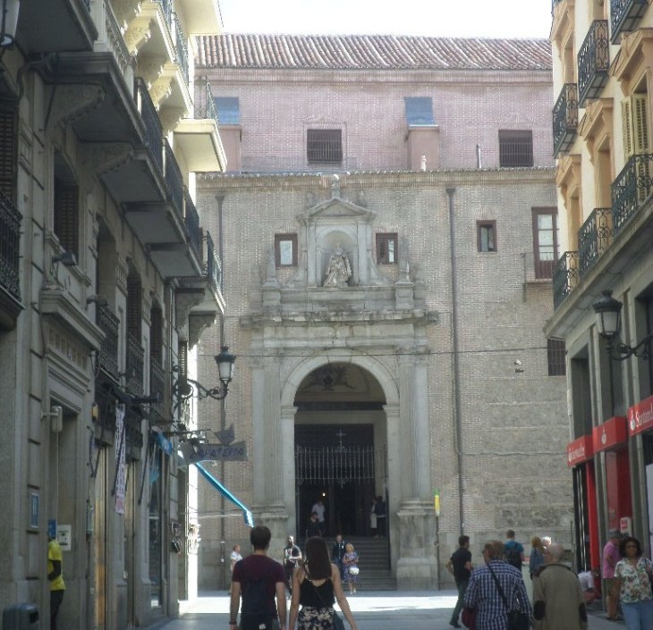 madrid-ch-nuestra-sra-del-carmen-y-san-luis-front-calle-del-carmen-aug19