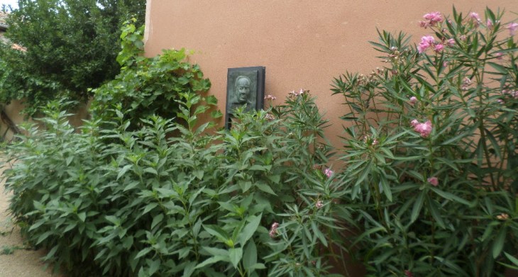 segovia-casa-museo-antonio-machado-bust-aug16