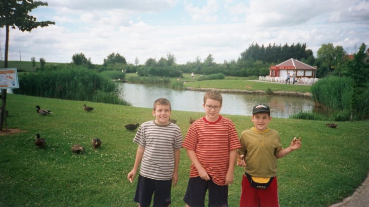 Caudry Base de Loisirs du Val du Riot lake rue ampere PF et boys se^t1995