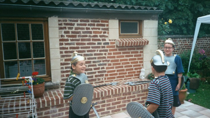 Caudry my kids the Romans of parc asterix jun02
