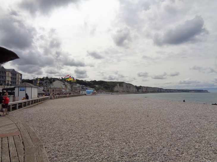 Fecamp beach to falaises left side aug23