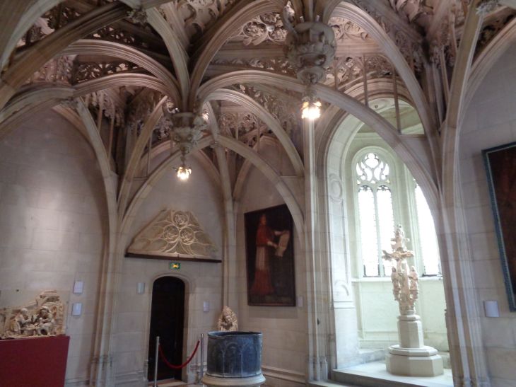 Fecamp palais benedictine salle 1er floor left side aug23