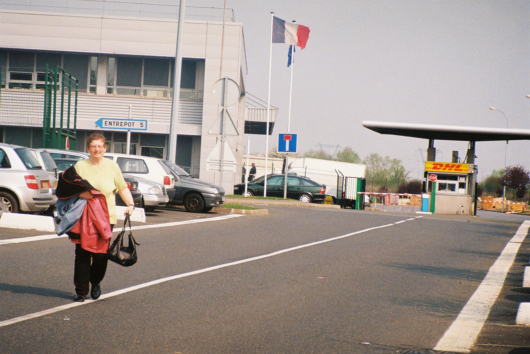 Roissy CDG DHL work MF avr10