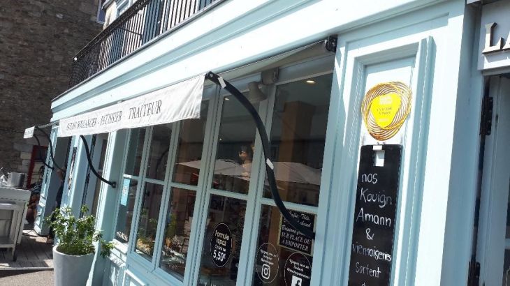 Vannes la huche a pain bakery front aug23