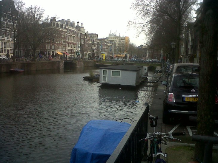 ams-canals-centrum-apr13