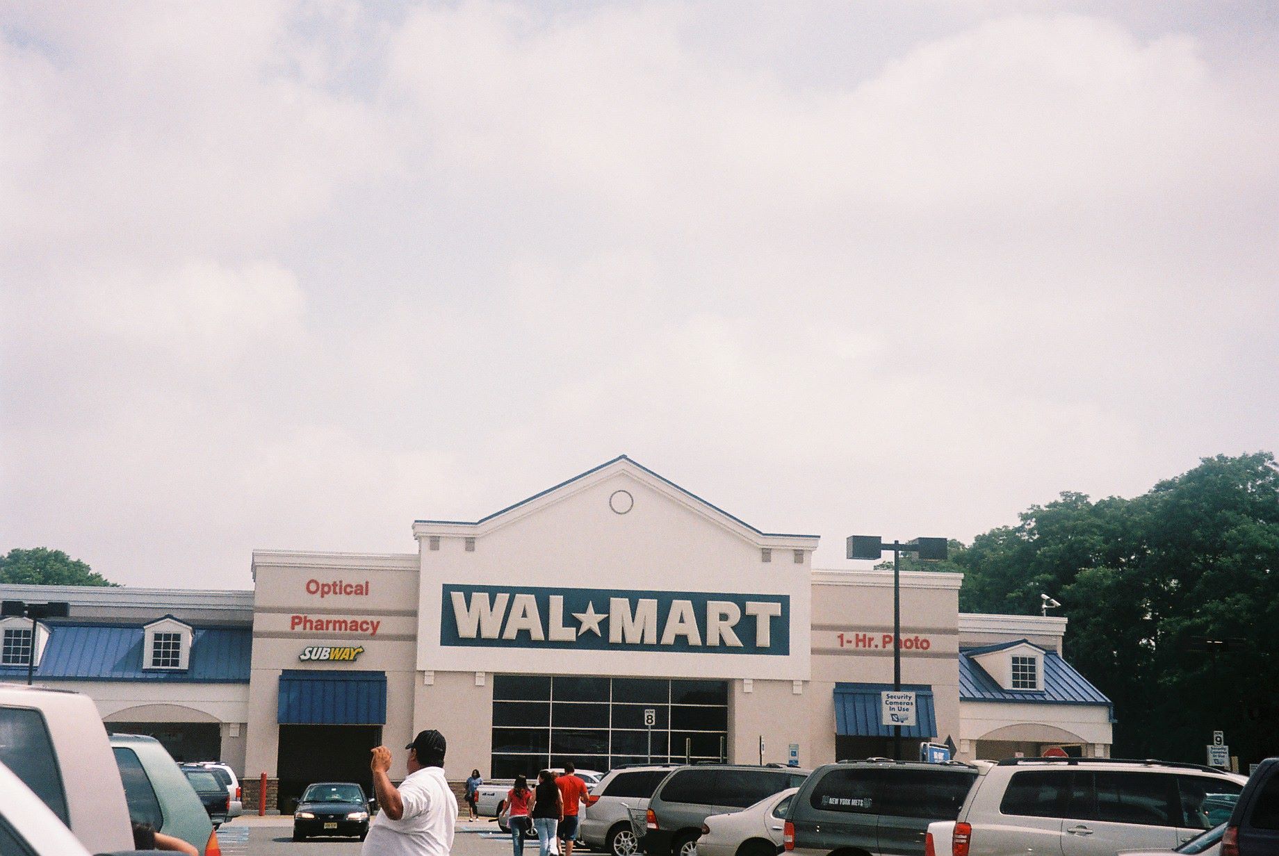 Edison Walmart store 2220 State Route 27 2007