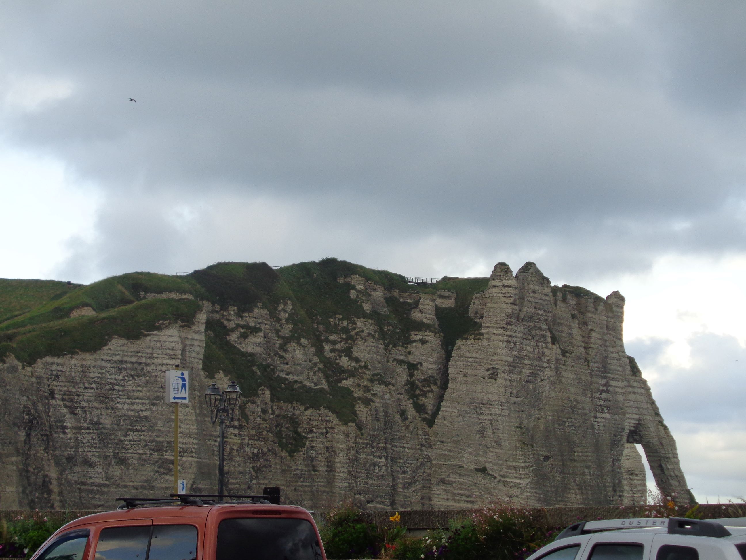Etretat beach L’aiguille creuse aug23