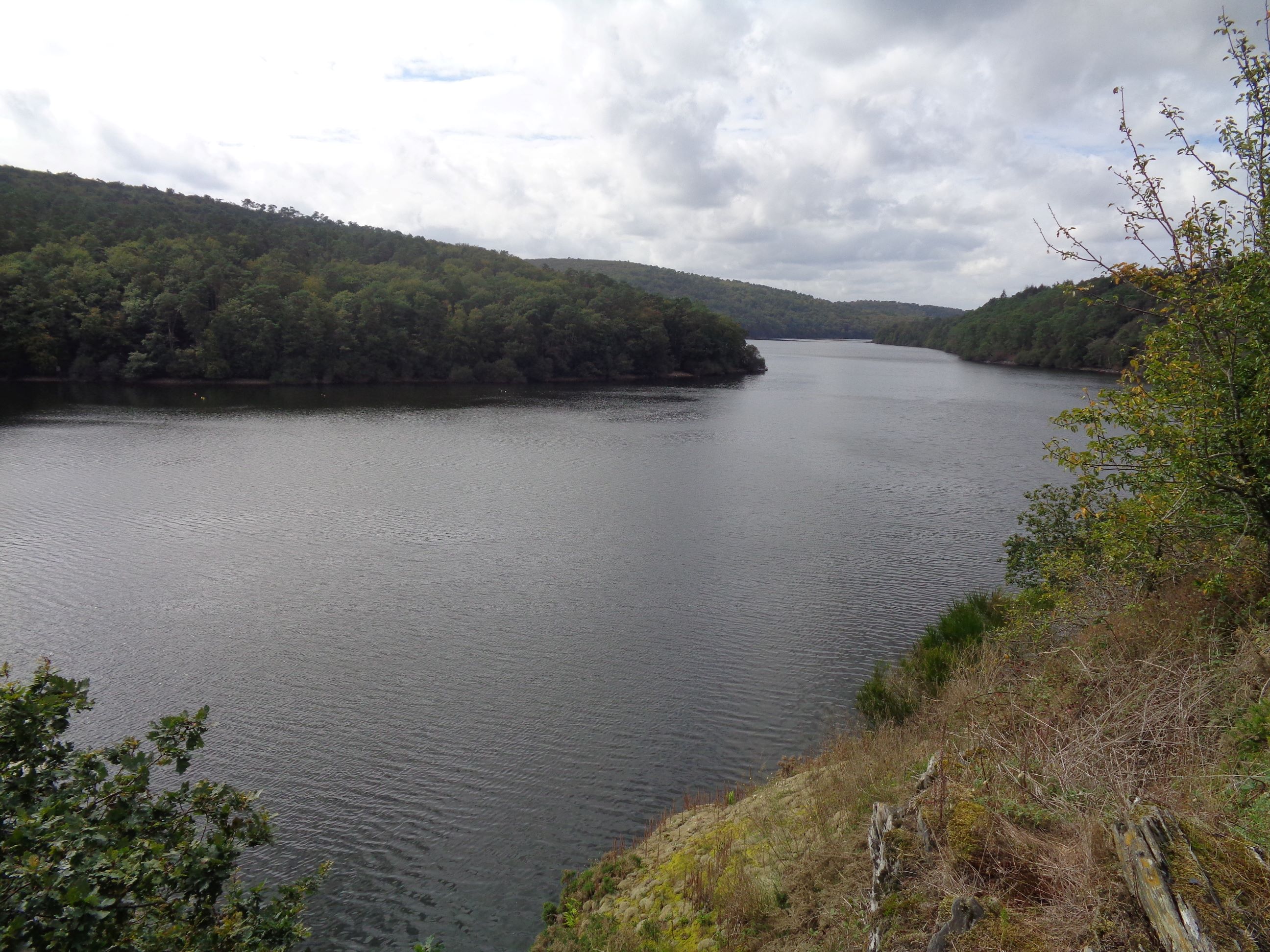 Guerledan lake de Guerledan afar sep23