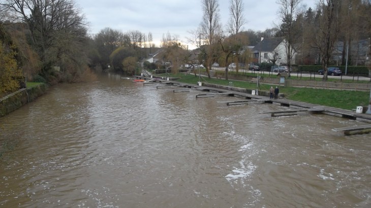 la gacillly pont basin for rental on the river aff dec12