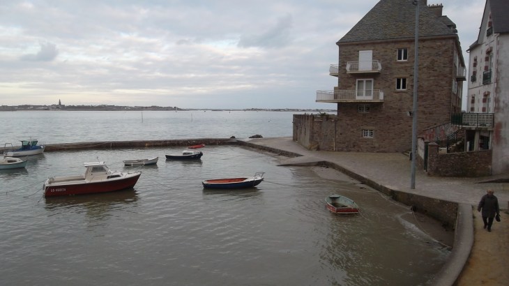 Larmor plage inner harbor mars12