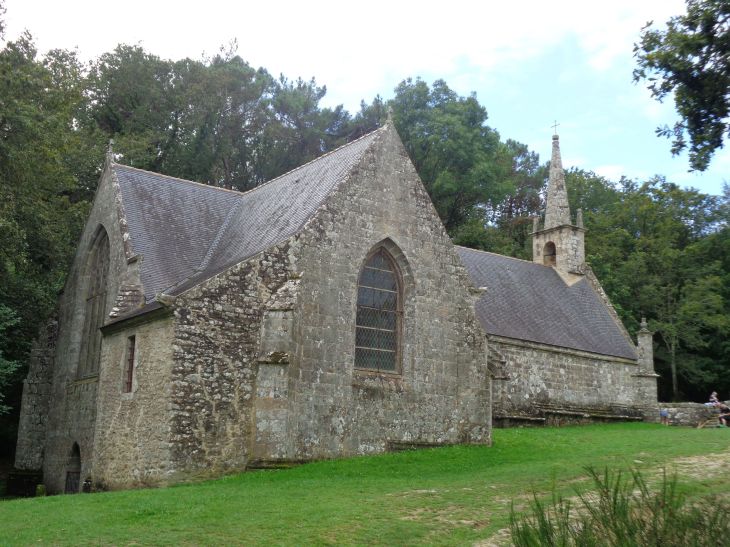 Le Bono Chapelle Notre Dame de Becquerel side sep23
