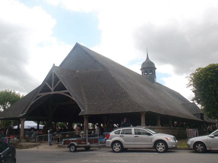Le Faouet les halles front ju13