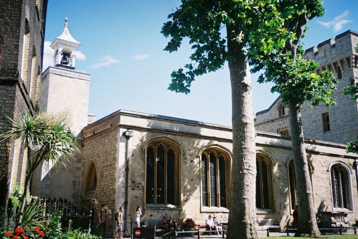 London tower of london chapel