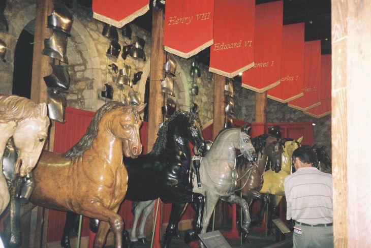 London tower of London kings horses display
