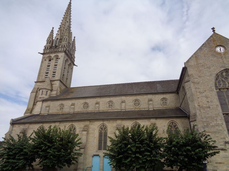 Plemet ch Saint Pierre et Saint Paul belltower side sep23