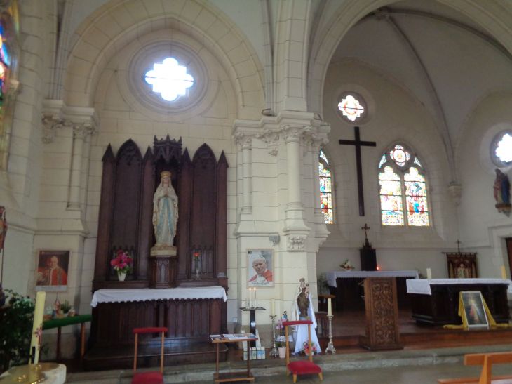 Rohan ch Saint Gobrien chapel Virgin et altar sep23