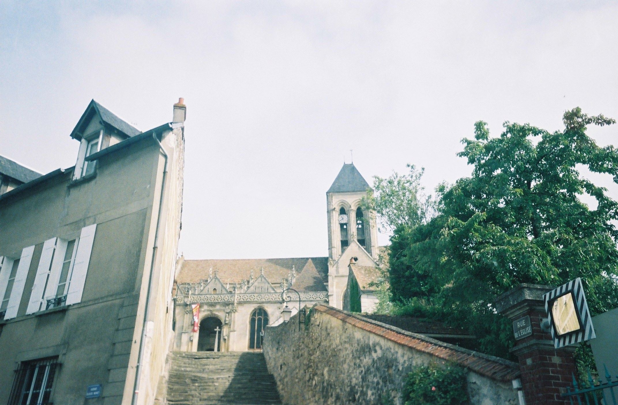 Vétheuil ch Notre-Dame front c2008