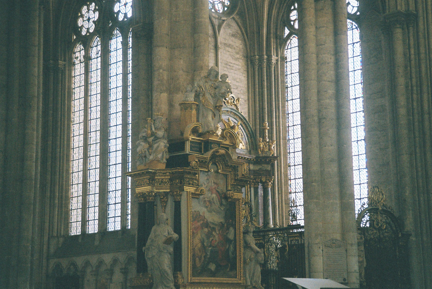 Amiens Cathedral Notre Dame chapel Notre-Dame du Pilier Rouge apr10