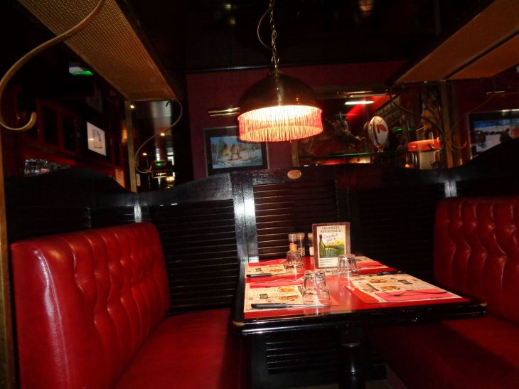 Avranches buffalo grill dining room oct23