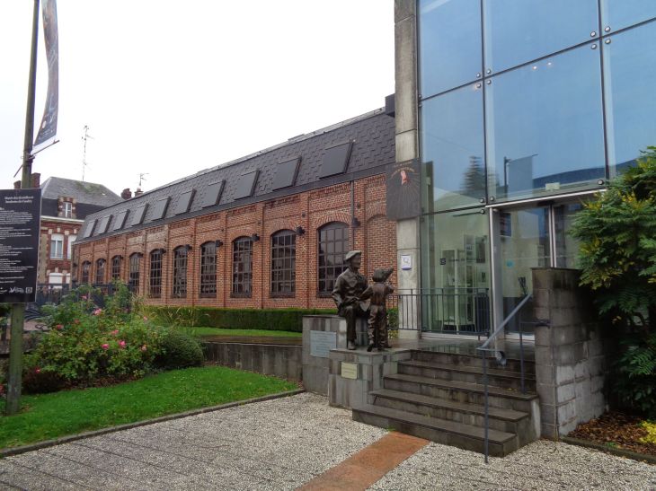 Caudry musee de la dentelle front oct23