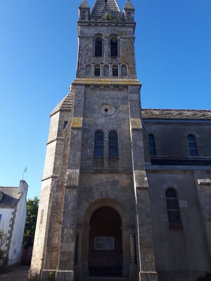 Douarnenez ch St Joseph belltower oct23