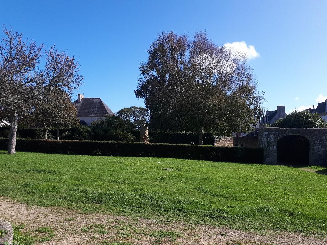 Douarnenez parc front ch st herle oct23